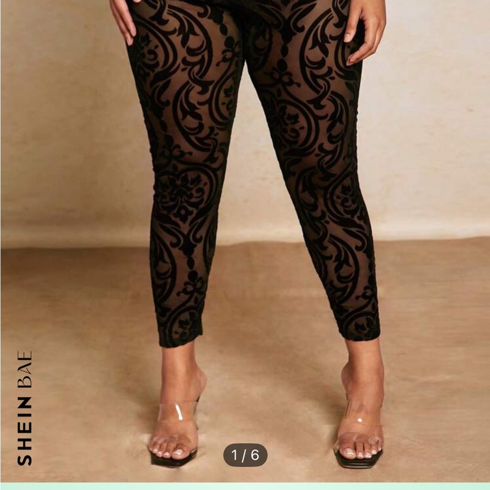 SHEIN Black Velvet Patterned Pants